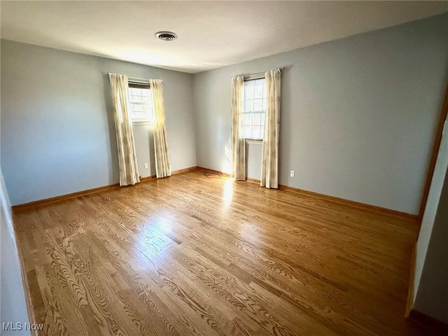 120 Woodcrest Dr, Marietta, OH 45750