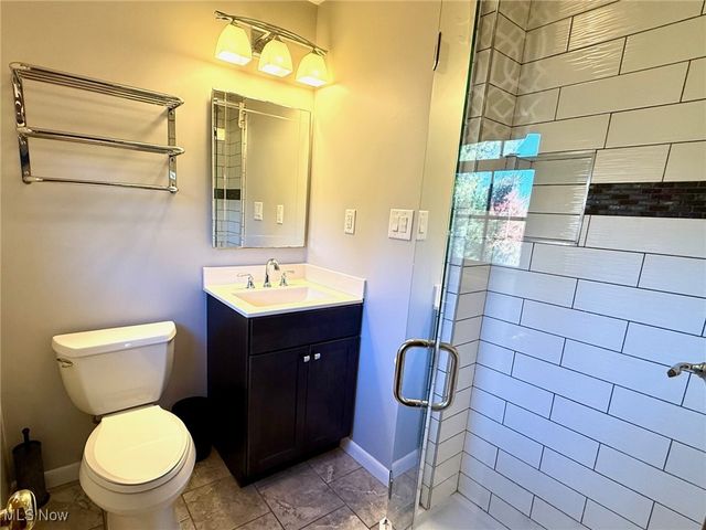 120 Woodcrest Dr, Marietta, OH 45750