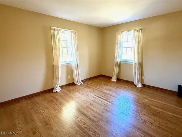 120 Woodcrest Dr, Marietta, OH 45750