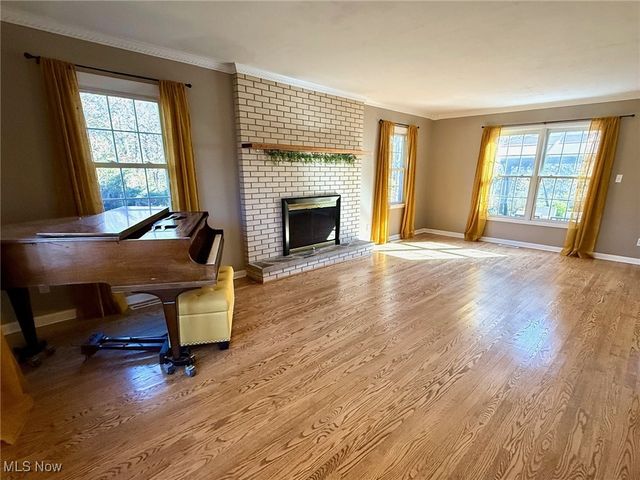 120 Woodcrest Dr, Marietta, OH 45750