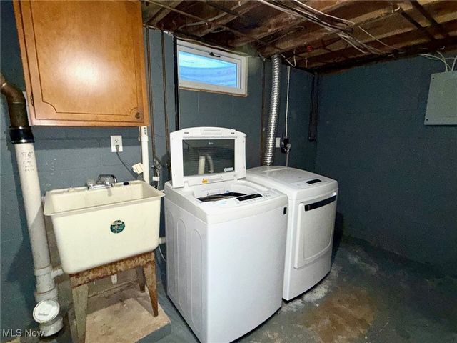 120 Woodcrest Dr, Marietta, OH 45750