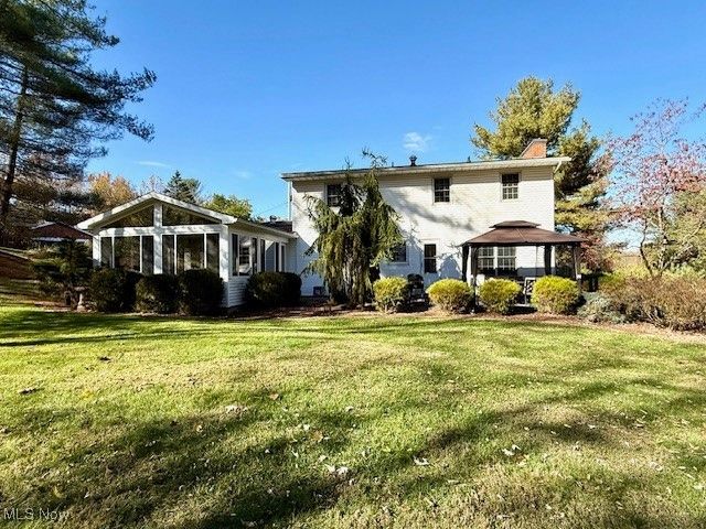 120 Woodcrest Dr, Marietta, OH 45750