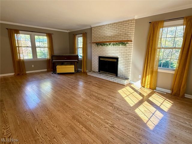 120 Woodcrest Dr, Marietta, OH 45750