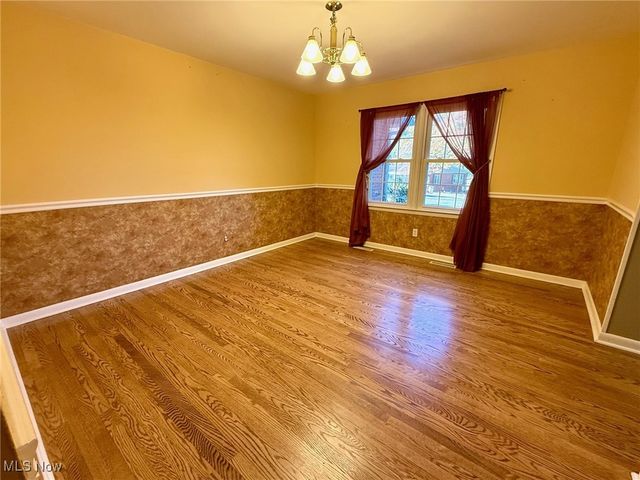 120 Woodcrest Dr, Marietta, OH 45750