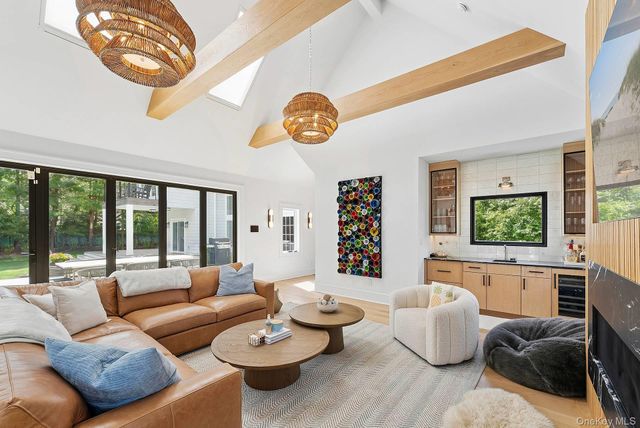 1 Fox Crossing, Sag Harbor, NY 11963
