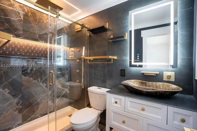 3468 NE 17th Ave 2, Oakland Park, FL 33334