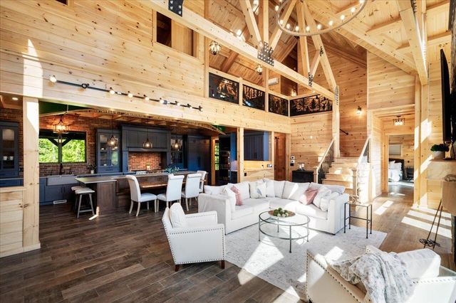 145 Hanson Drive, Moultonborough, NH 03254