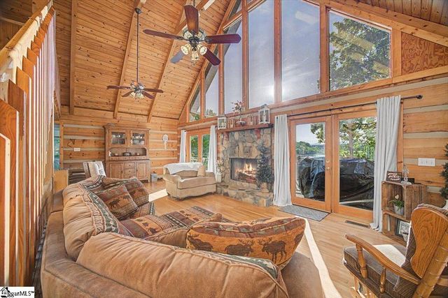 1113 Dickson Road, Campobello, SC 29322
