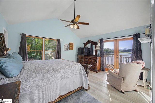 1113 Dickson Road, Campobello, SC 29322