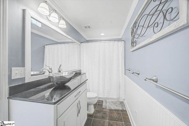 1113 Dickson Road, Campobello, SC 29322