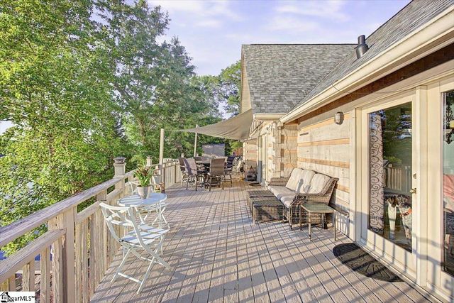 1113 Dickson Road, Campobello, SC 29322