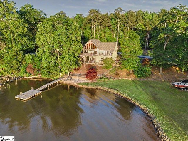 1113 Dickson Road, Campobello, SC 29322
