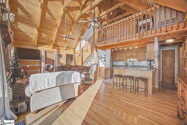 1113 Dickson Road, Campobello, SC 29322
