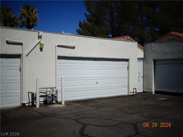 5424 Geneive Lane 105, Las Vegas, NV 89108