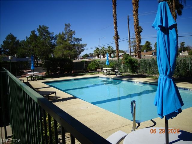 5424 Geneive Lane 105, Las Vegas, NV 89108