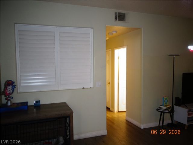 5424 Geneive Lane 105, Las Vegas, NV 89108