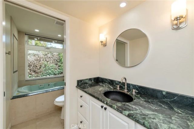 4985 Paseo De Vega, Irvine, CA 92603