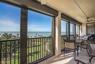 10851 Gulf Shore DR 402, Naples, FL 34108