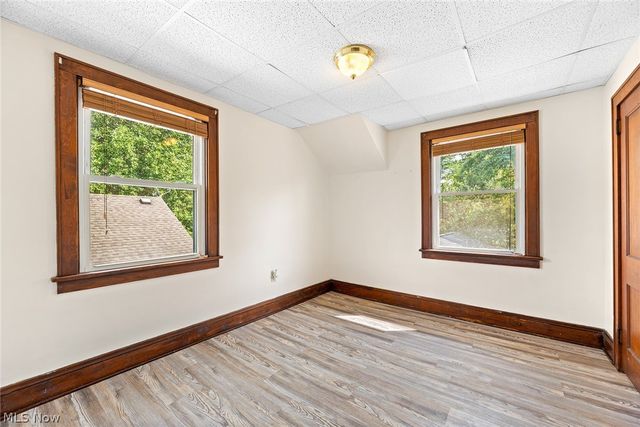 1480 Huguelet Street, Akron, OH 44305