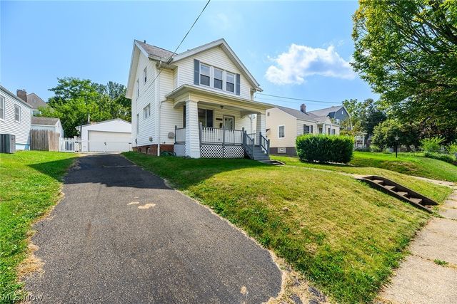 1480 Huguelet Street, Akron, OH 44305