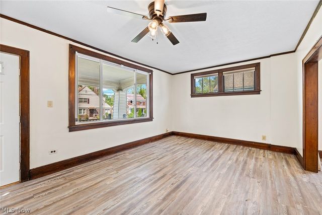 1480 Huguelet Street, Akron, OH 44305