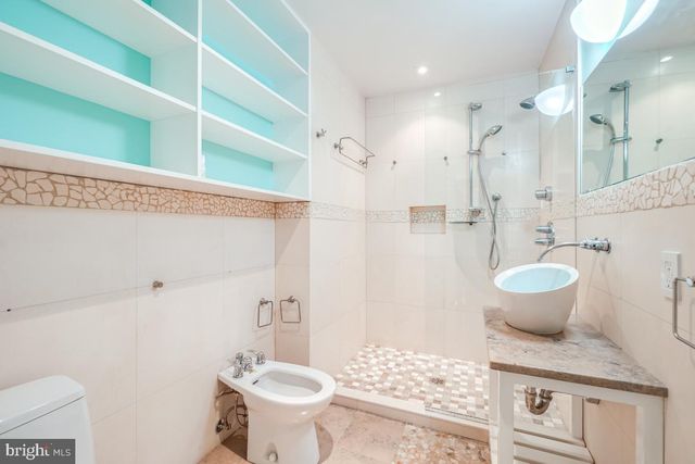 3927 GEORGETOWN CT NW, Washington, DC 20007