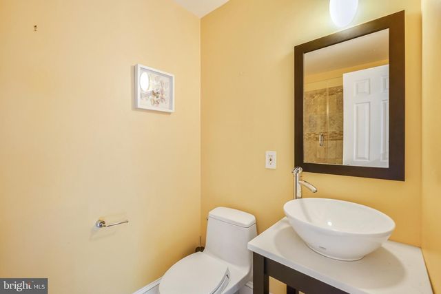 3927 GEORGETOWN CT NW, Washington, DC 20007