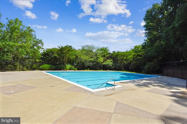 3927 GEORGETOWN CT NW, Washington, DC 20007