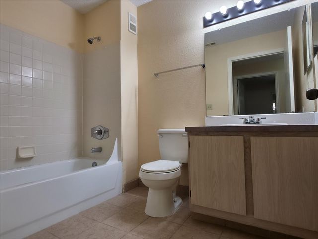 3705 SW 27TH STREET 914, Gainesville, FL 32608