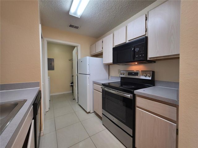 3705 SW 27TH STREET 914, Gainesville, FL 32608