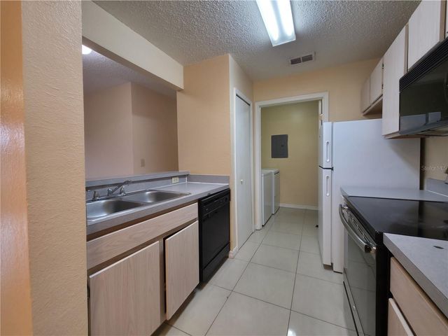 3705 SW 27TH STREET 914, Gainesville, FL 32608