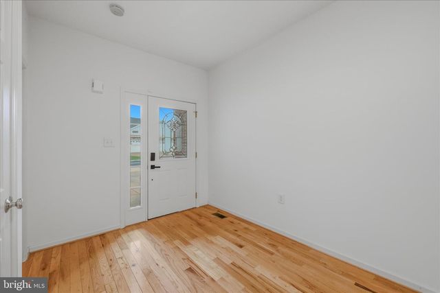 309 BROOKLINE DR, Charles Town, WV 25414