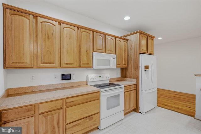 309 BROOKLINE DR, Charles Town, WV 25414