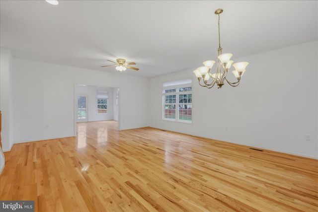 309 BROOKLINE DR, Charles Town, WV 25414