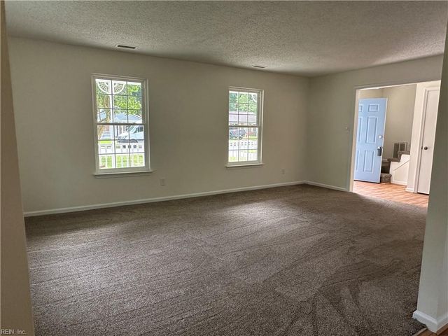 209 Gimbert DR, Virginia Beach, VA 23452