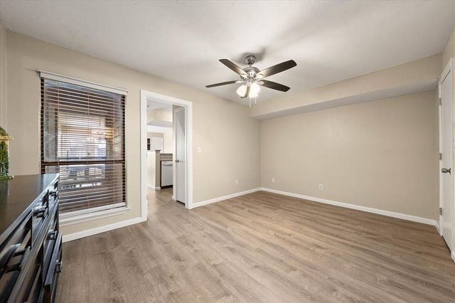11510 N May Avenue B107, Oklahoma City, OK 73120