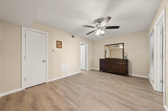 11510 N May Avenue B107, Oklahoma City, OK 73120