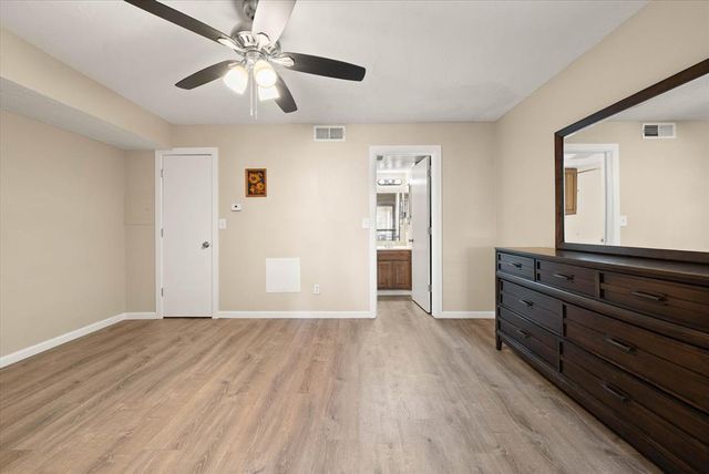 11510 N May Avenue B107, Oklahoma City, OK 73120