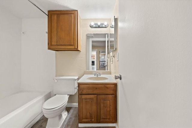 11510 N May Avenue B107, Oklahoma City, OK 73120