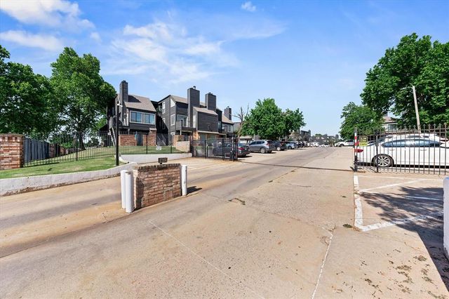 11510 N May Avenue B107, Oklahoma City, OK 73120