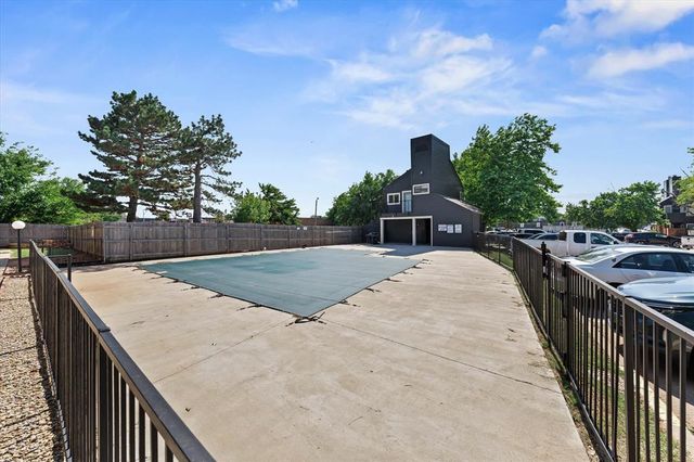 11510 N May Avenue B107, Oklahoma City, OK 73120