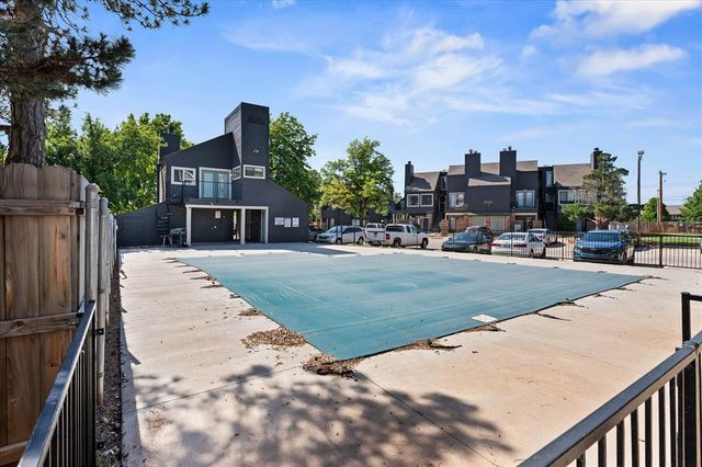 11510 N May Avenue B107, Oklahoma City, OK 73120
