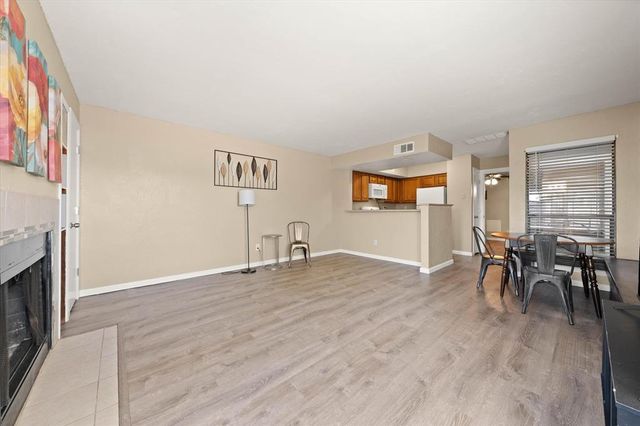 11510 N May Avenue B107, Oklahoma City, OK 73120