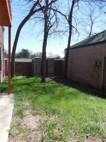 504 Phillip Drive, Cedar Hill, TX 75104