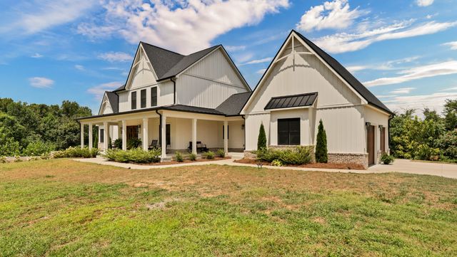 3255 Harris Cir, Palmyra, TN 37142