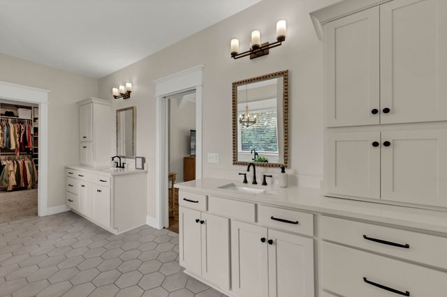 3255 Harris Cir, Palmyra, TN 37142