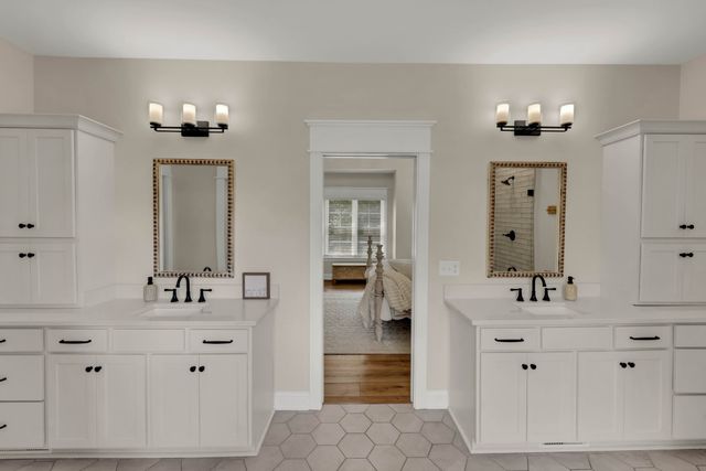 3255 Harris Cir, Palmyra, TN 37142