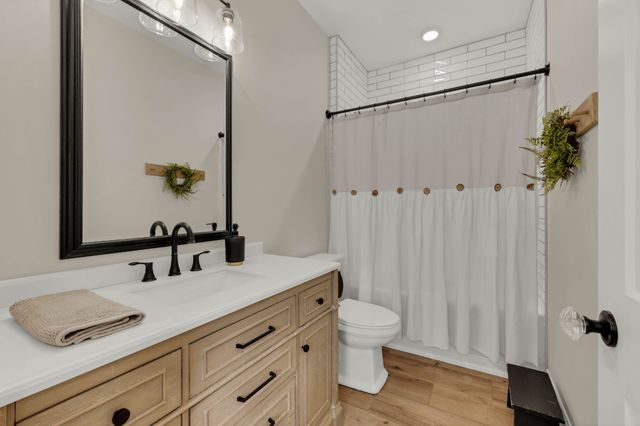 3255 Harris Cir, Palmyra, TN 37142