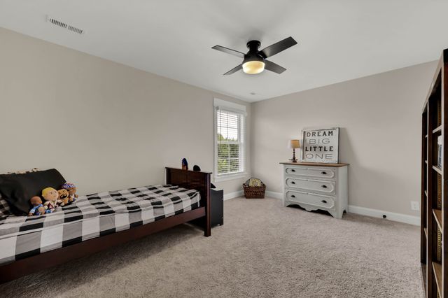 3255 Harris Cir, Palmyra, TN 37142