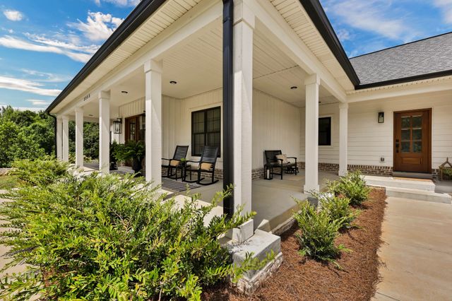 3255 Harris Cir, Palmyra, TN 37142